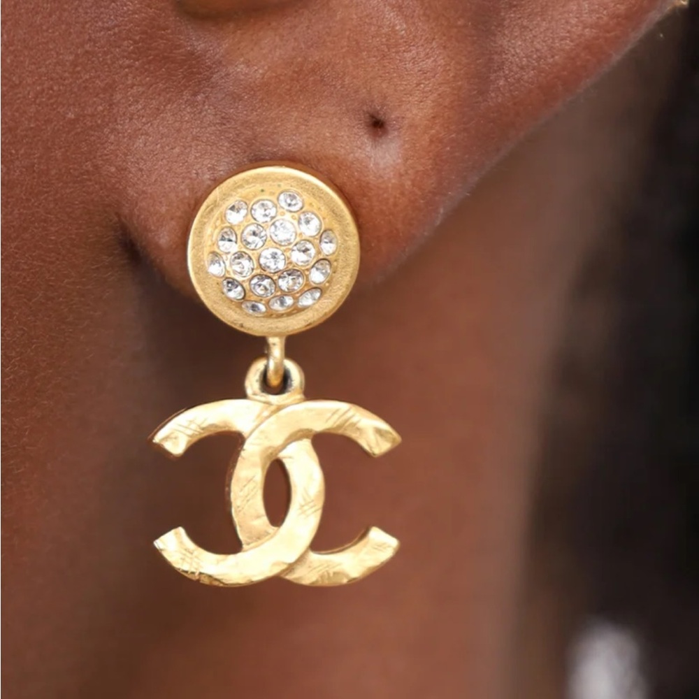 Excellent condition Chanel earrings